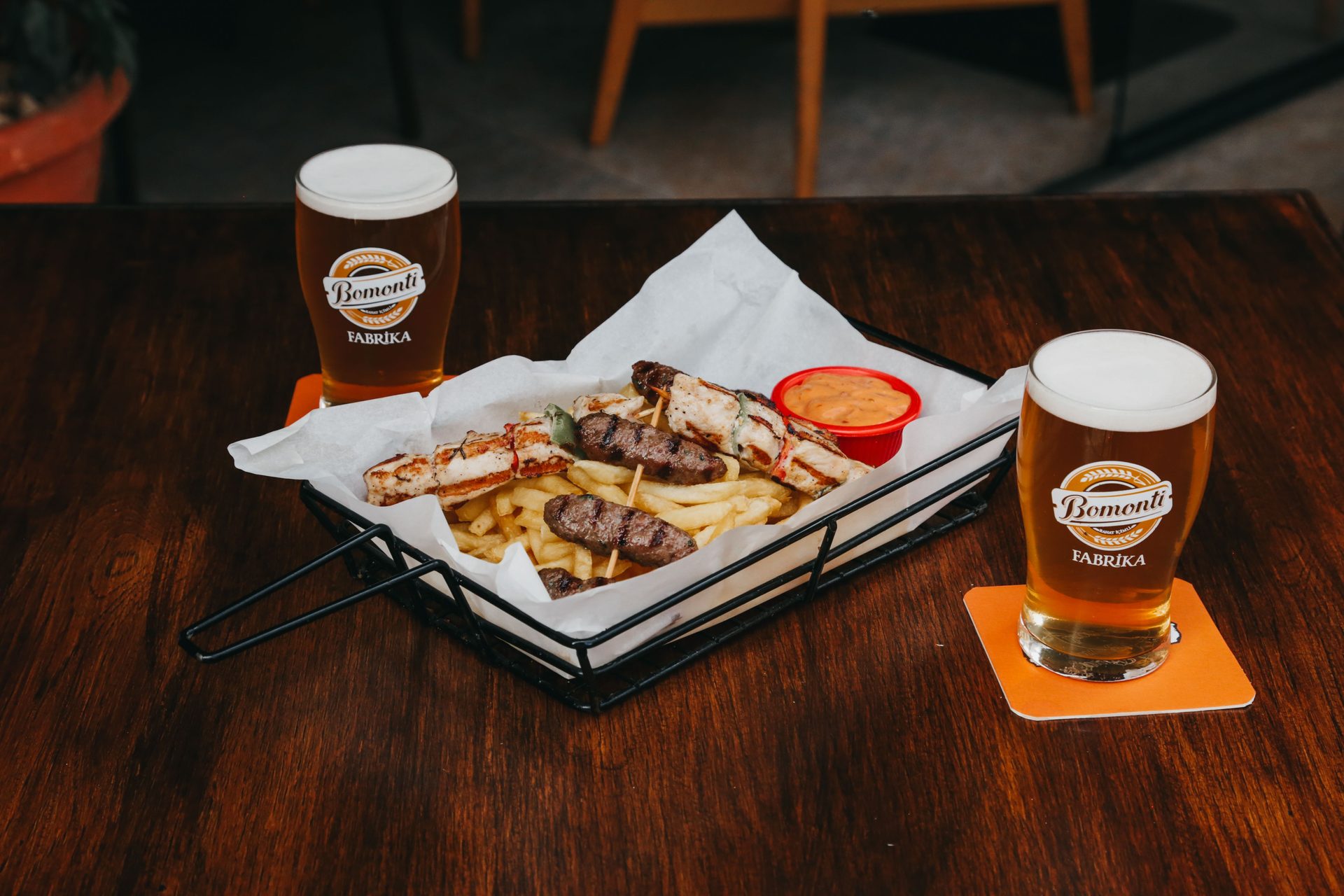 Flavor pairing science diagram for boerewors and beer